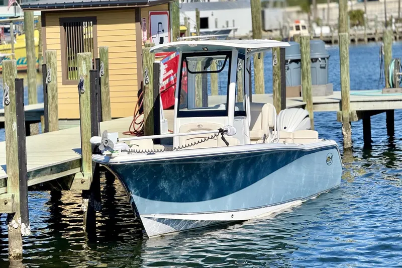 Slide: The Image of Sea Hunt Ultra 239 2022 - 0