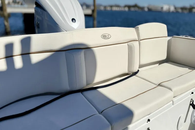 Slide: The Image of Sea Hunt Ultra 239 2022 - 12