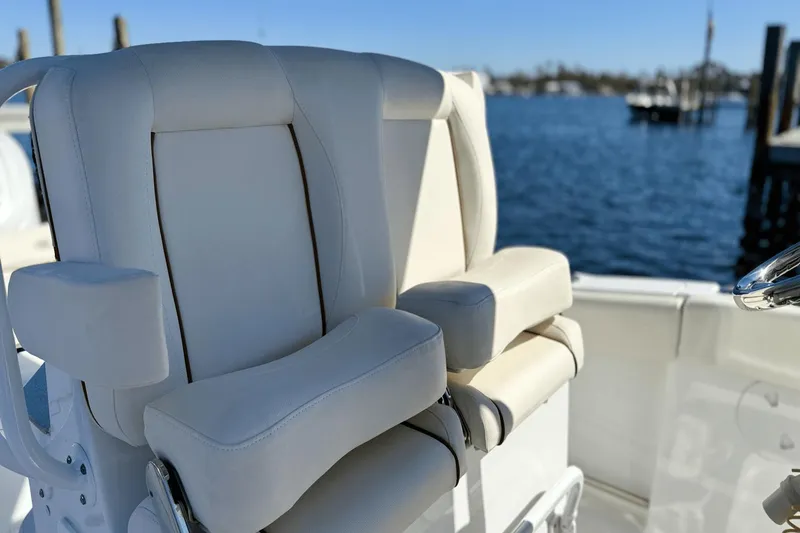 Slide: The Image of Sea Hunt Ultra 239 2022 - 18