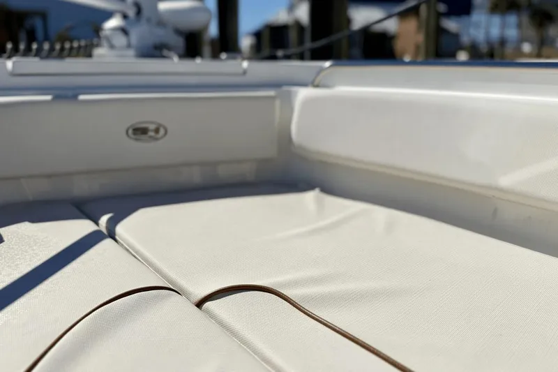 Slide: The Image of Sea Hunt Ultra 239 2022 - 22