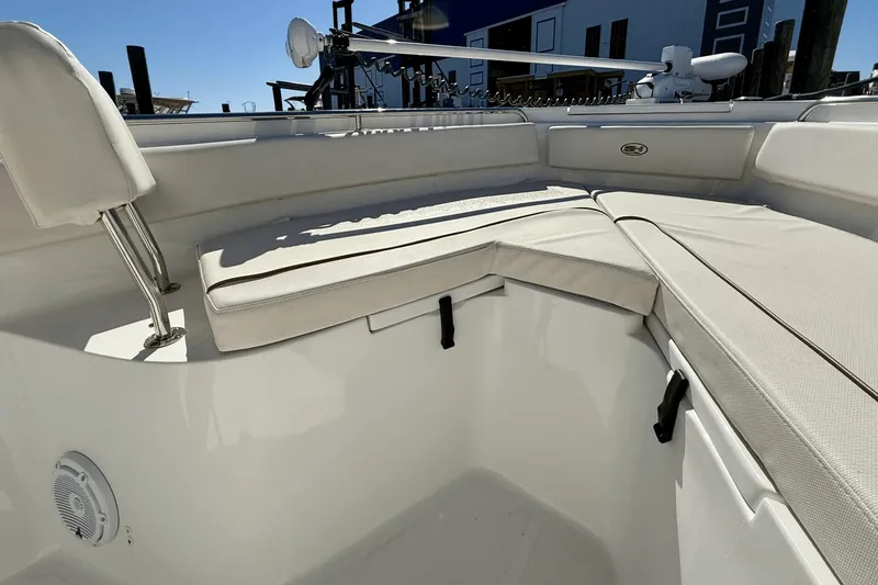 Slide: The Image of Sea Hunt Ultra 239 2022 - 24