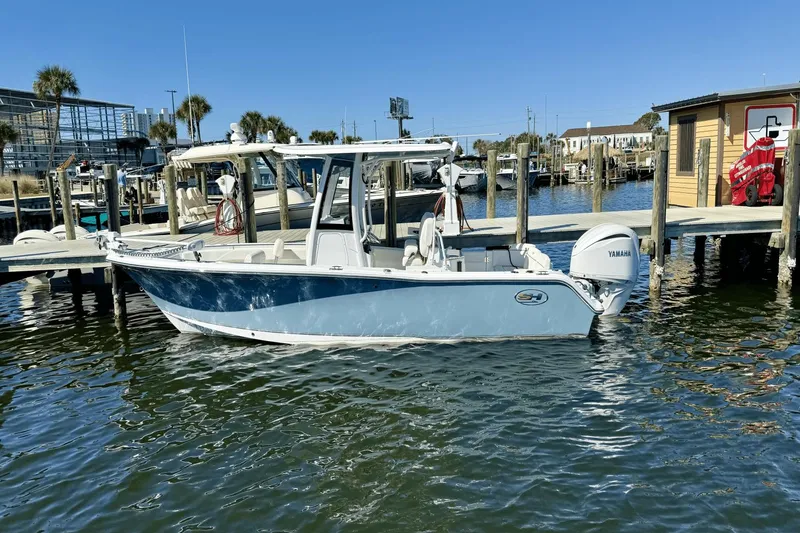 Slide: The Image of Sea Hunt Ultra 239 2022 - 3