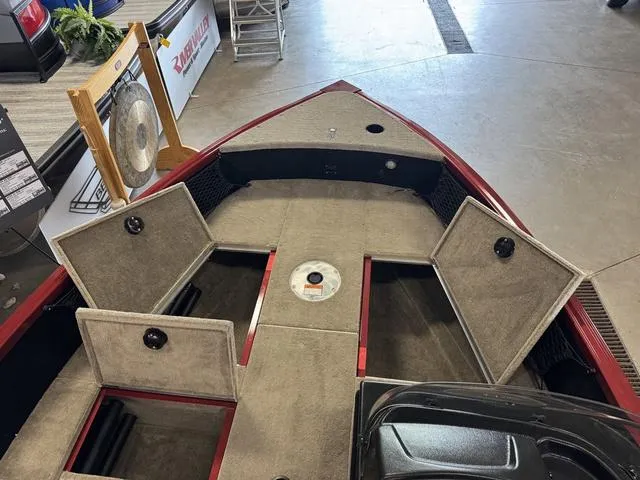 Slide: The Image of Alumacraft Competitor 165 SC 2024 - 14