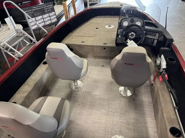 Slide: The Image of Alumacraft Competitor 165 SC 2024 - 7