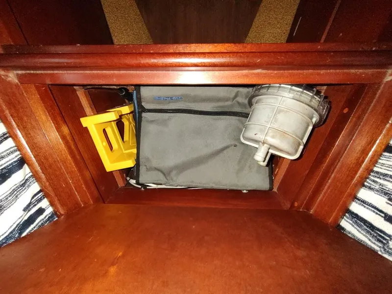 Slide: The Image of Hallberg-Rassy 41 1977 - 128