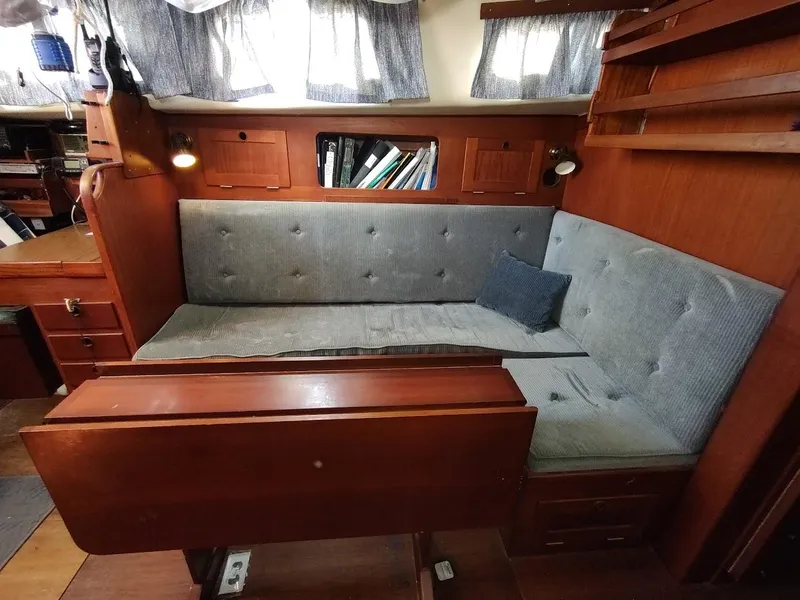 Slide: The Image of Hallberg-Rassy 41 1977 - 80