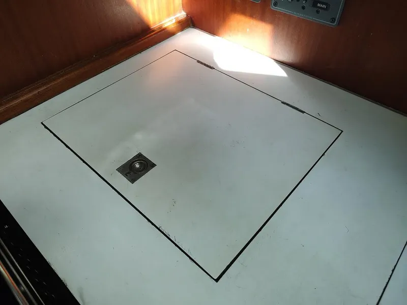 Slide: The Image of Hallberg-Rassy 41 1977 - 92