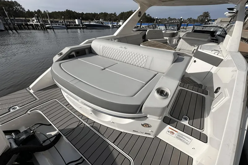 Slide: The Image of Sea Ray SLX 310 Outboard 2024 - 13