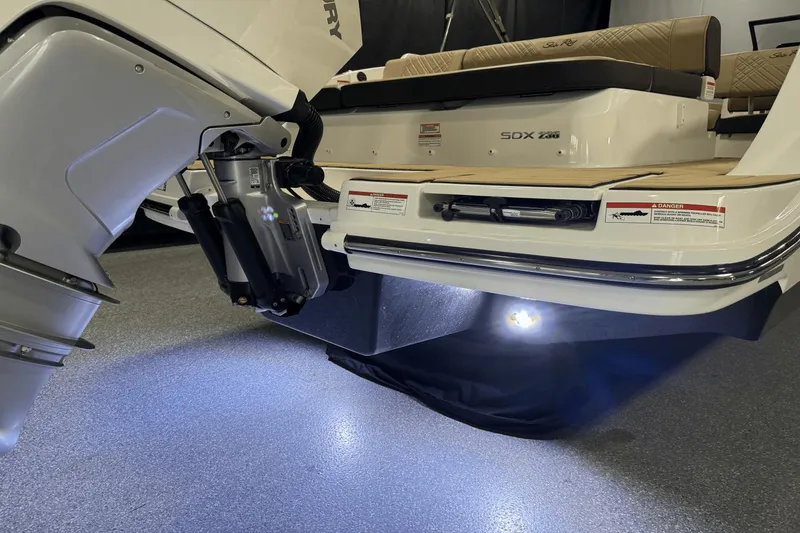 Slide: The Image of Sea Ray SDX 230 Outboard 2026 - 88