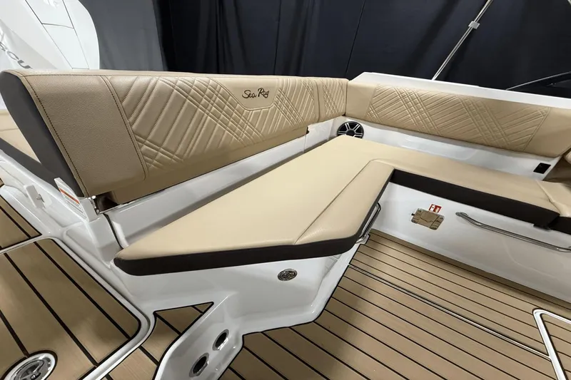 Slide: The Image of Sea Ray SDX 230 Outboard 2026 - 27