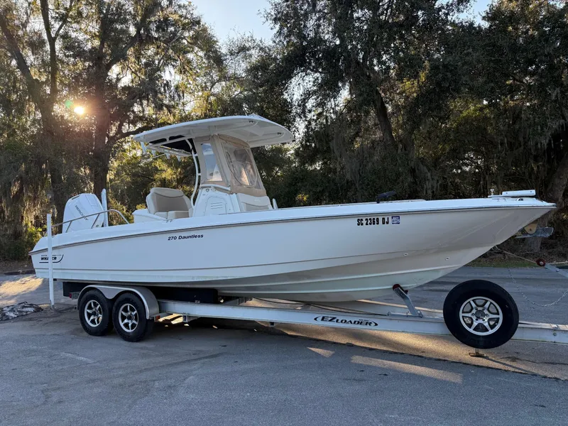 Slide: The Image of Boston Whaler 270 Dauntless 2018 - 4