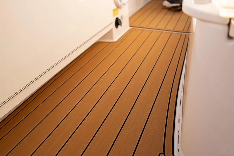 Slide: The Image of Everglades 253 Center Console 2017 - 50