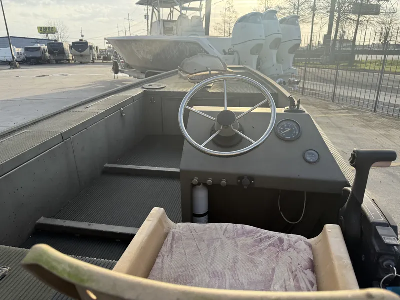 Slide: The Image of Gator Trax 17 2012 - 2