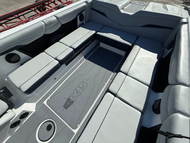 Slide: The Image of Axis T250 2025 - 573