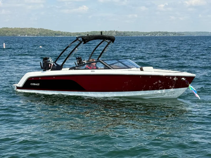 The Image of Cobalt CS23 Surf 2025 - 1