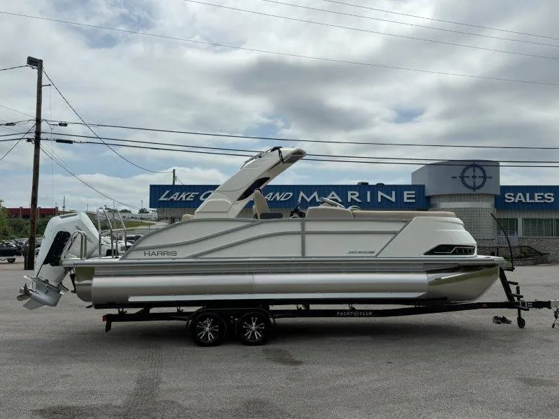 Slide: The Image of Harris Grand Mariner 230 SLDH 2025 - 19