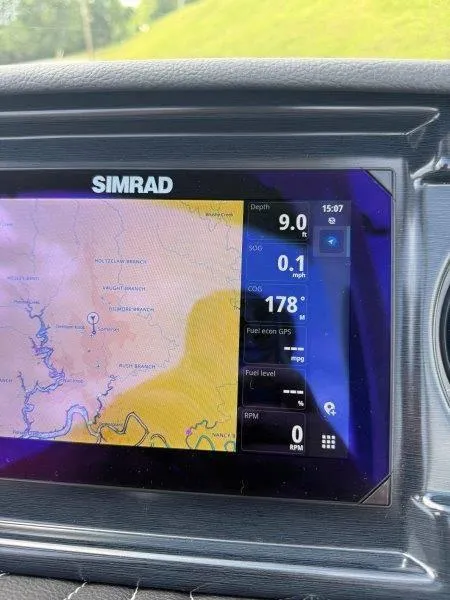 Slide: The Image of Harris Grand Mariner 230 SLDH 2025 - 21