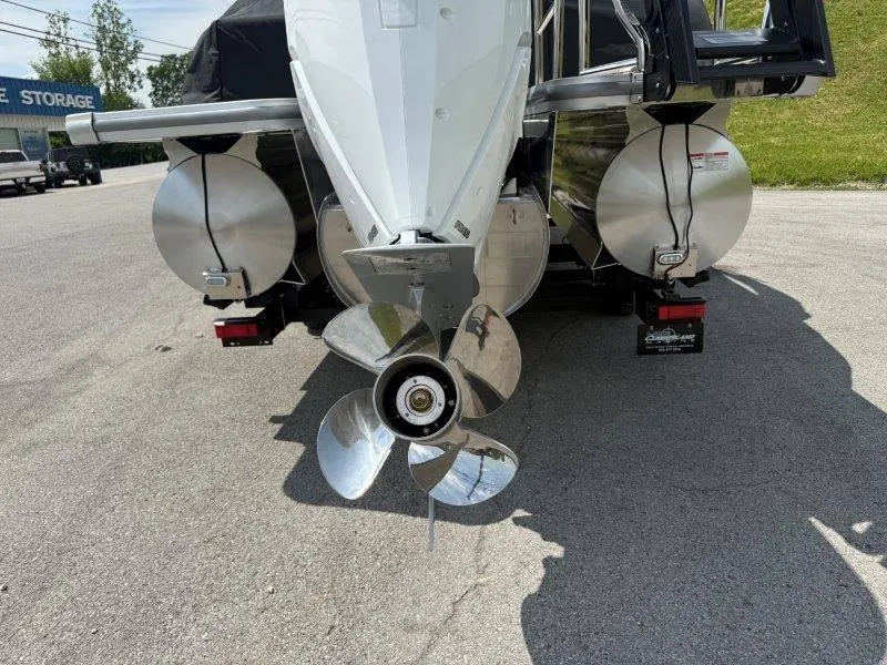 Slide: The Image of Harris Grand Mariner 230 SLDH 2025 - 61