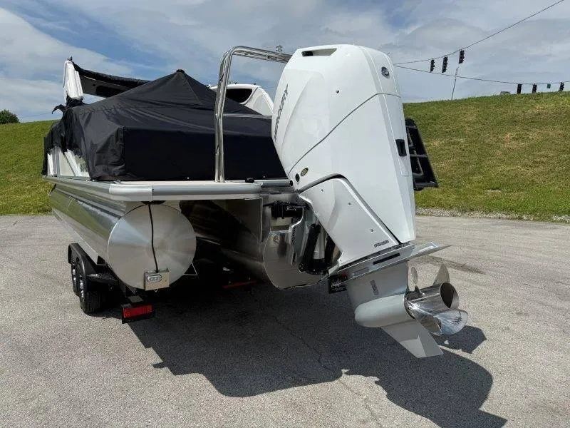 Slide: The Image of Harris Grand Mariner 230 SLDH 2025 - 64