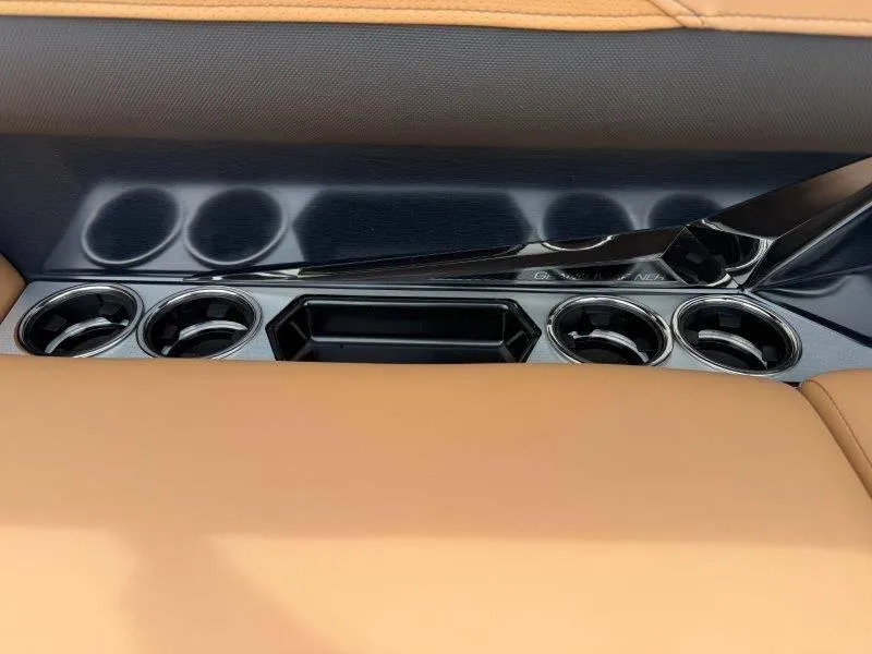 Slide: The Image of Harris GRAND MARINER 250 SLDH 2025 - 10