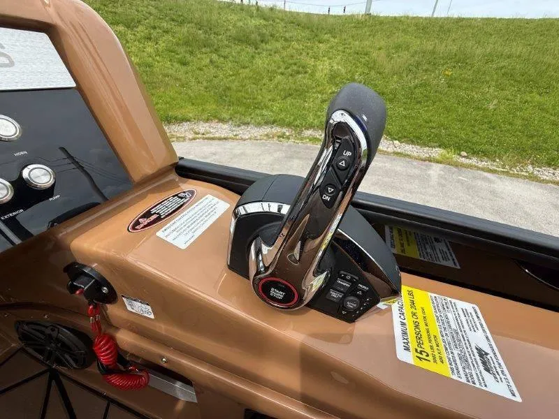 Slide: The Image of Harris GRAND MARINER 250 SLDH 2025 - 18