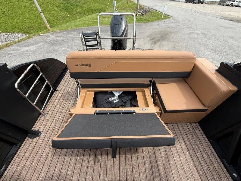 Slide: The Image of Harris GRAND MARINER 250 SLDH 2025 - 24