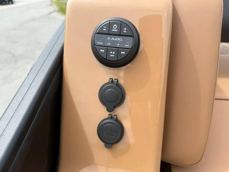 Slide: The Image of Harris GRAND MARINER 250 SLDH 2025 - 27