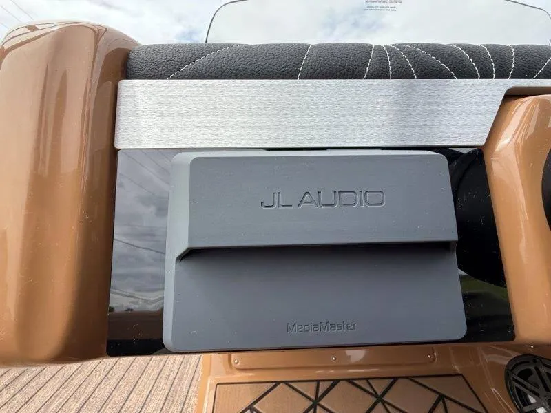 Slide: The Image of Harris GRAND MARINER 250 SLDH 2025 - 35