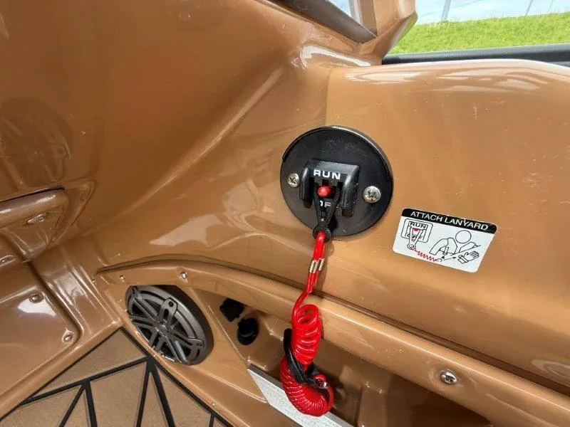 Slide: The Image of Harris GRAND MARINER 250 SLDH 2025 - 36