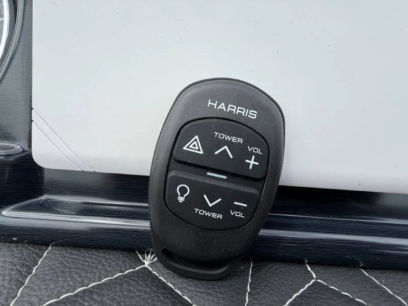 Slide: The Image of Harris GRAND MARINER 250 SLDH 2025 - 47