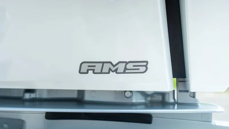 Slide: The Image of Harris Grand Mariner 250 SLDH 2025 - 16