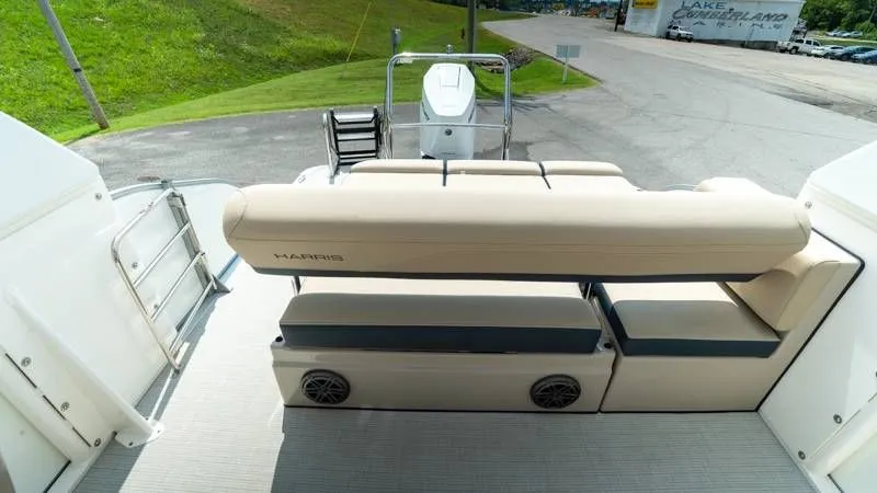 Slide: The Image of Harris Grand Mariner 250 SLDH 2025 - 45