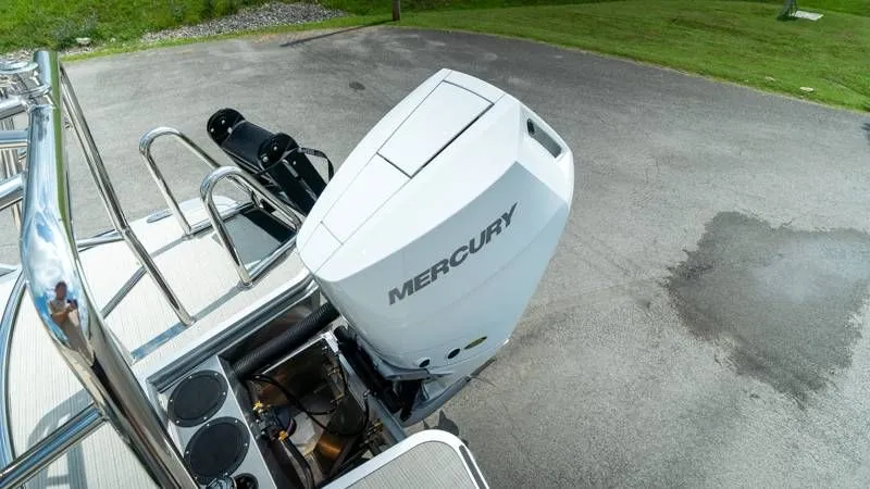 Slide: The Image of Harris Grand Mariner 250 SLDH 2025 - 52