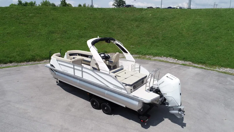 Slide: The Image of Harris Grand Mariner 250 SLDH 2025 - 67