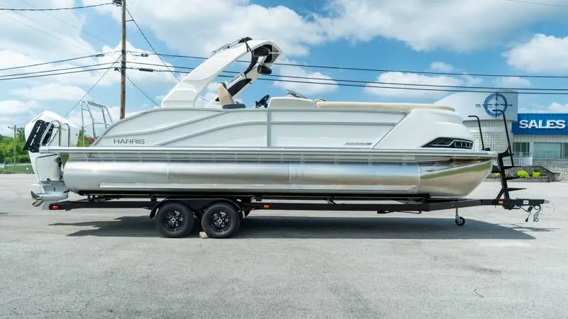 Slide: The Image of Harris Grand Mariner 250 SLDH 2025 - 8