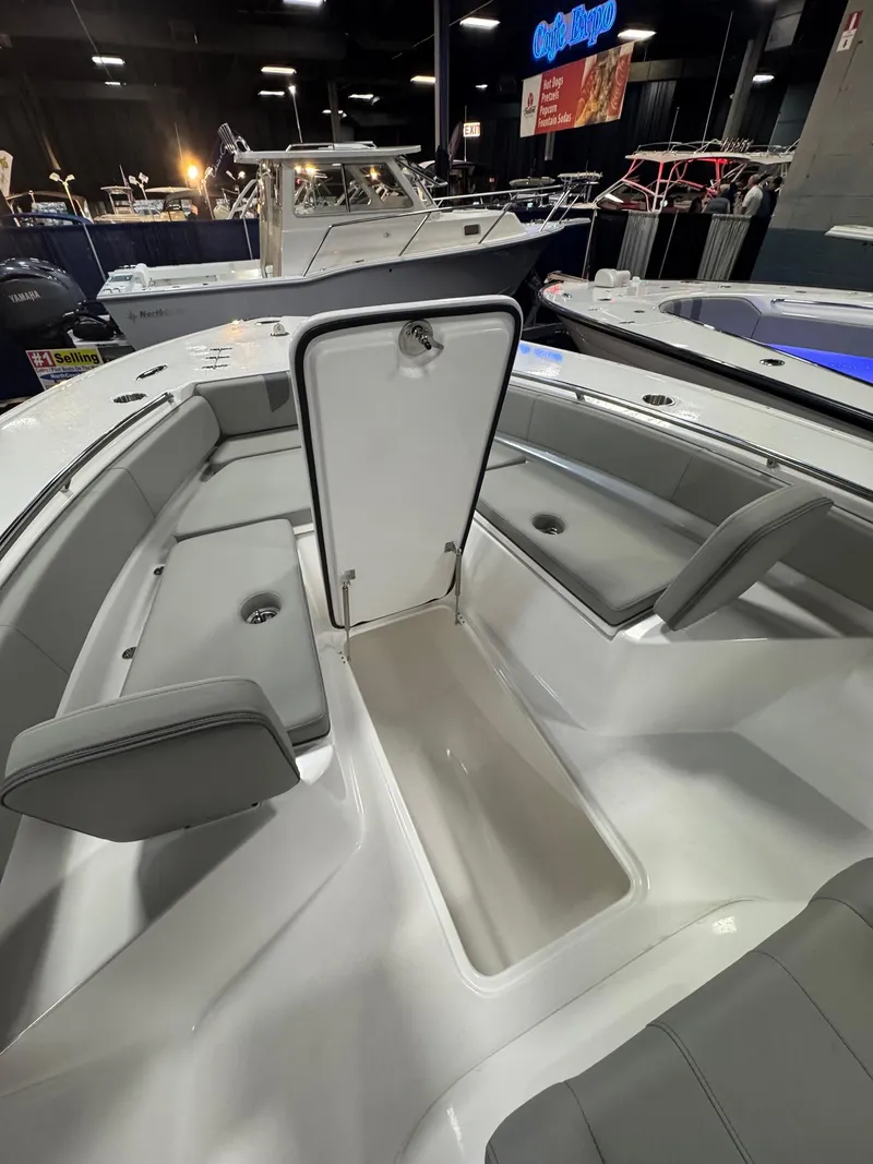 Slide: The Image of Cape Horn 28 XS 2025 - 54