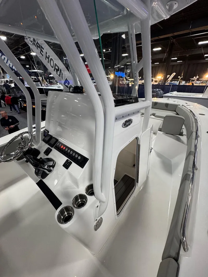 Slide: The Image of Cape Horn 28 XS 2025 - 58