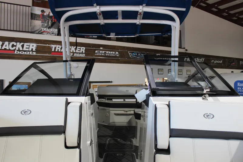 Slide: The Image of 2025 Cobalt R6 boat interior with sleek design and modern features. - 35