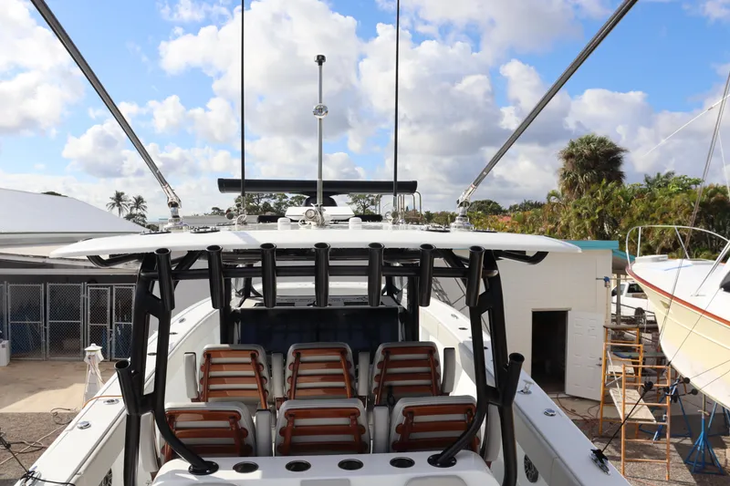 Slide: The Image of Freeman 42 2023 - Helm Seating - 9