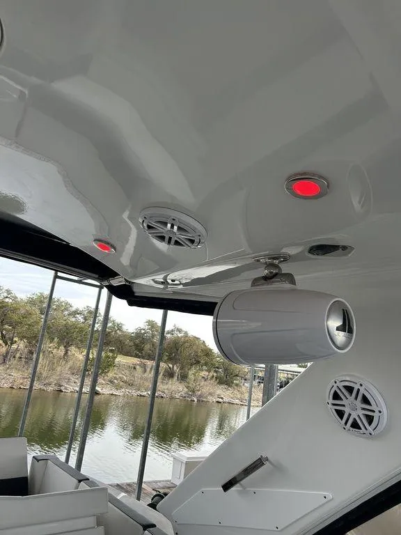 Slide: The Image of Monterey 378SS 2023 - 57