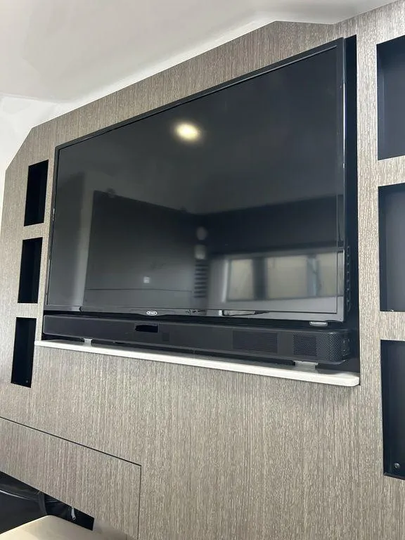 Slide: The Image of Dashboard of 2023 Monterey 378SS Super Sport showing RPM and system status. - 15