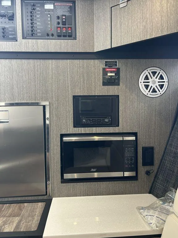 Slide: The Image of Dashboard of 2023 Monterey 378SS Super Sport with controls. - 18