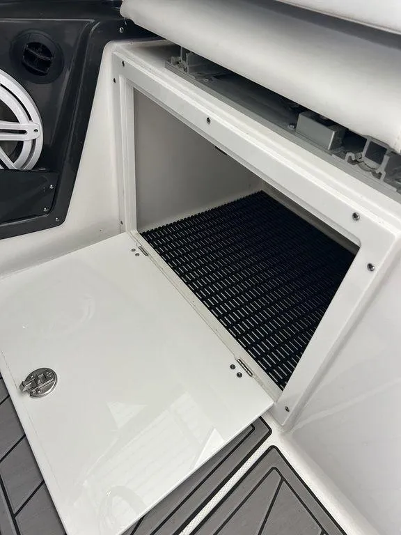 Slide: The Image of Monterey 378SS Super Sport 2023 - 56