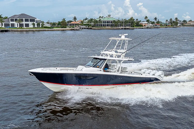 Slide: The Image of Pursuit S 428 Sport 2022 - 0
