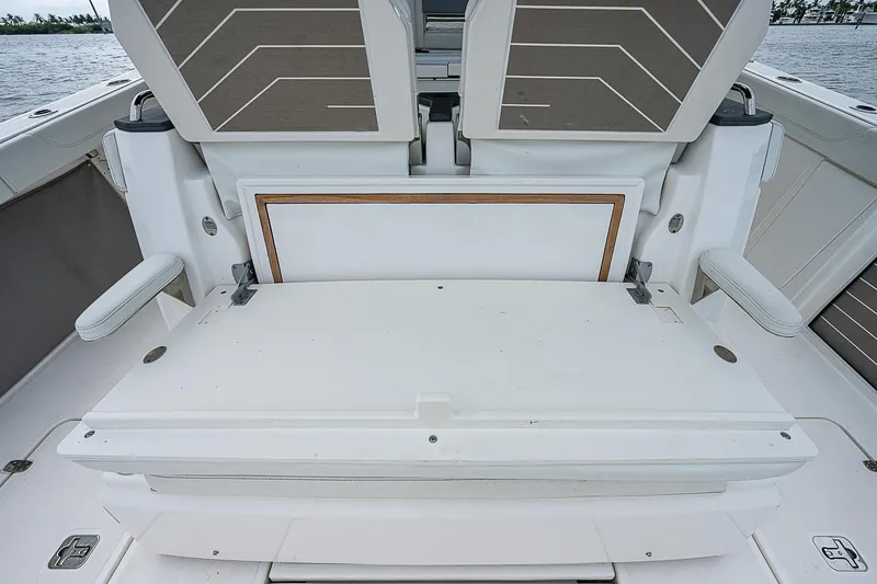 Slide: The Image of Pursuit S 428 Sport 2022 - 33