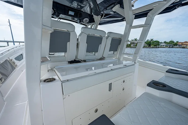 Slide: The Image of Pursuit S 428 Sport 2022 - 35