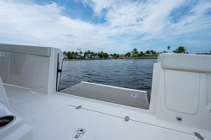 Slide: The Image of Pursuit S 428 Sport 2022 - 37
