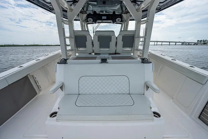 Slide: The Image of Pursuit S 428 Sport 2022 - 39