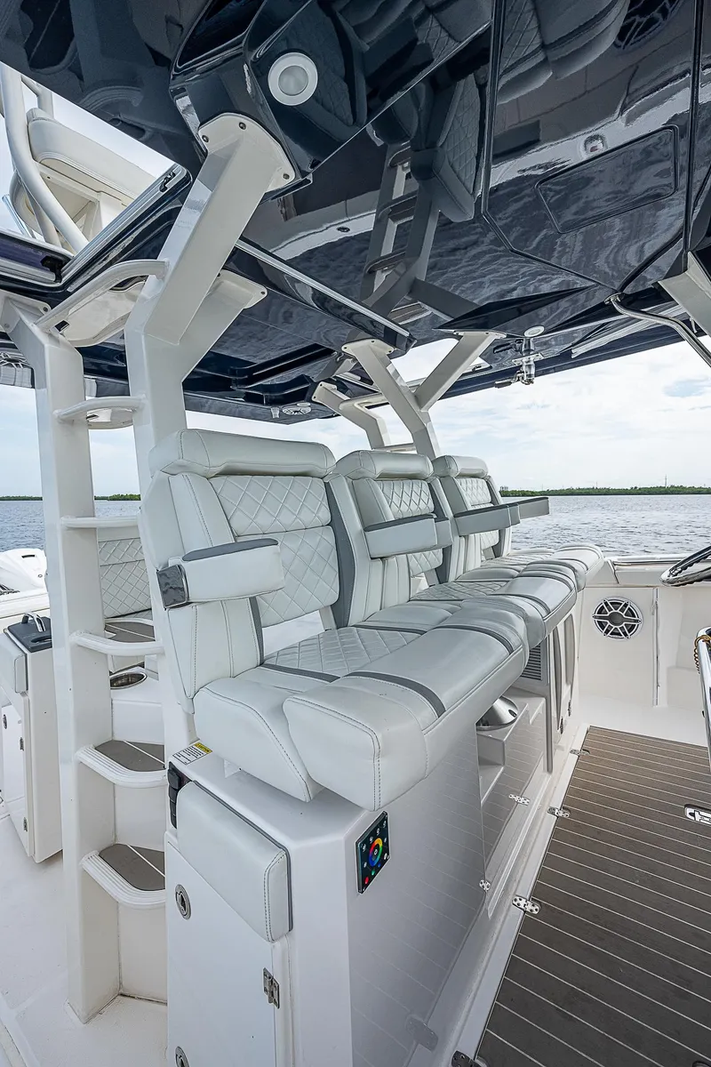 Slide: The Image of Pursuit S 428 Sport 2022 - 46