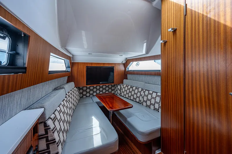Slide: The Image of Pursuit S 428 Sport 2022 - 51